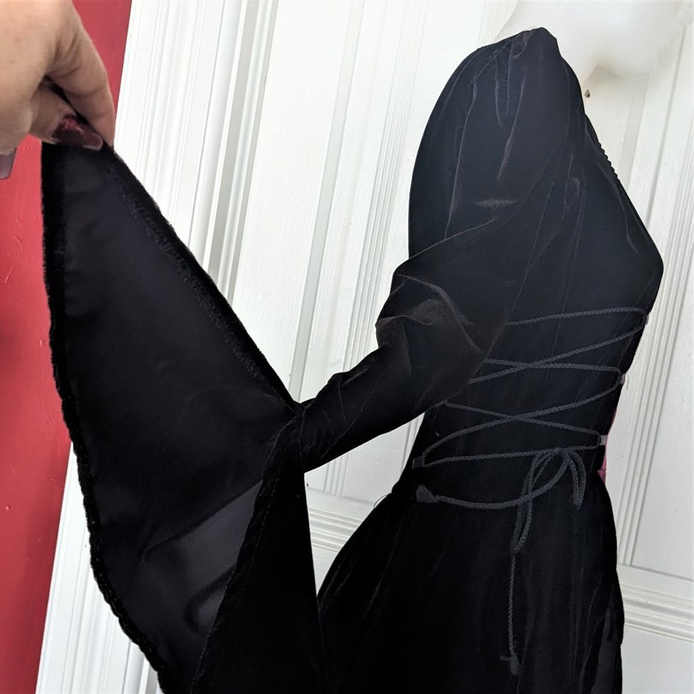 Lip Service Deadstock Vampire Velvet and Satin Gown Vintage 90s NWT - Picture 7 of 11